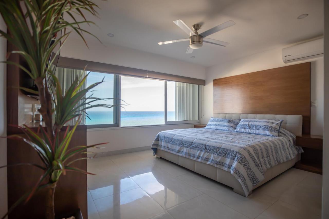 Brisas Beachfront Penthouses Cancún Exteriör bild