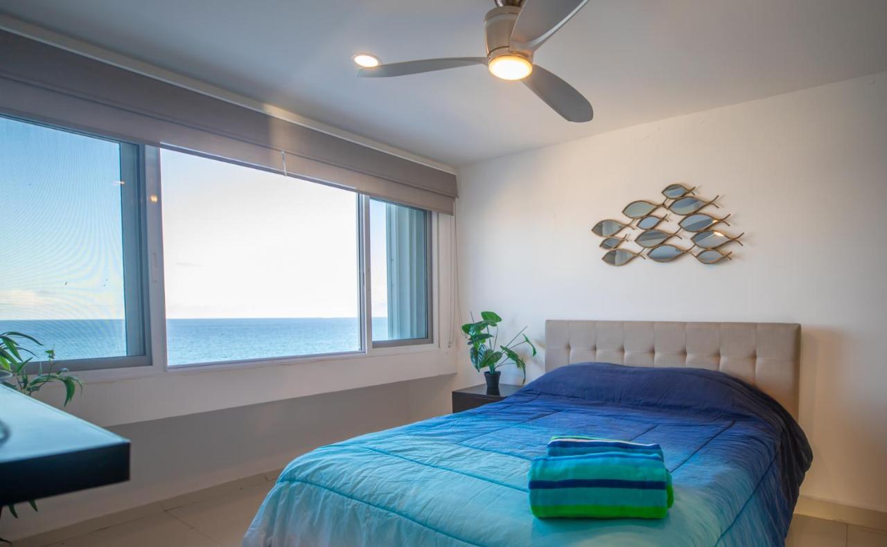 Brisas Beachfront Penthouses Cancún Exteriör bild